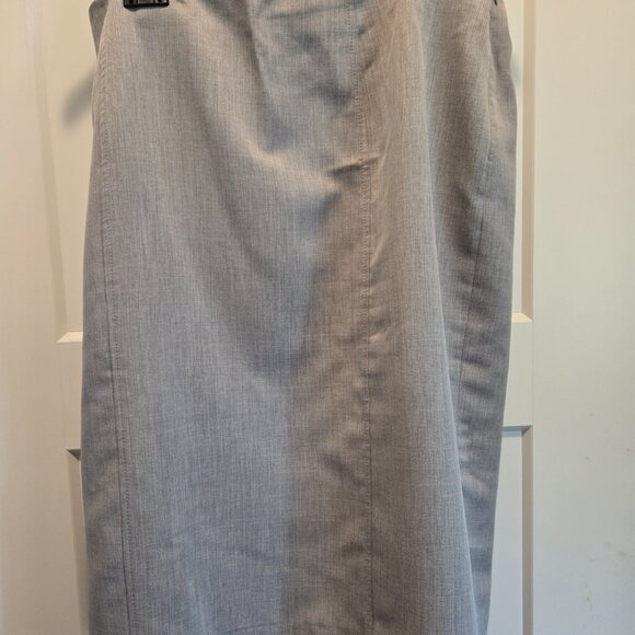 2 Piece Suit with SKirt - Picture 3 of 3